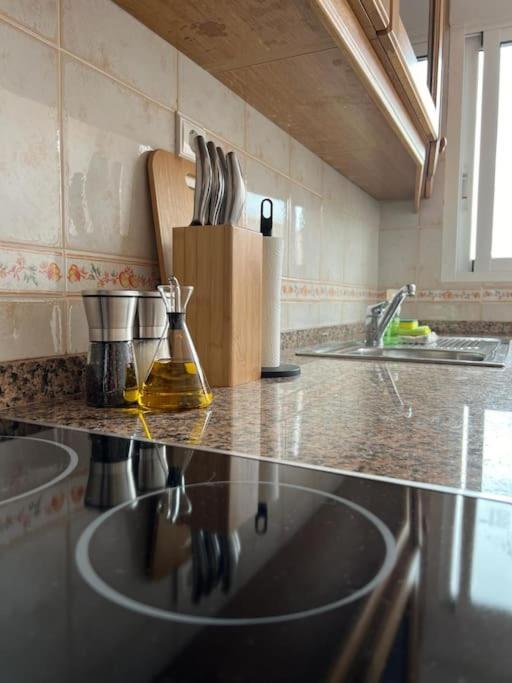 Apartamento Bonito Piso Al Lado Del Mar! La Mariña Exterior foto